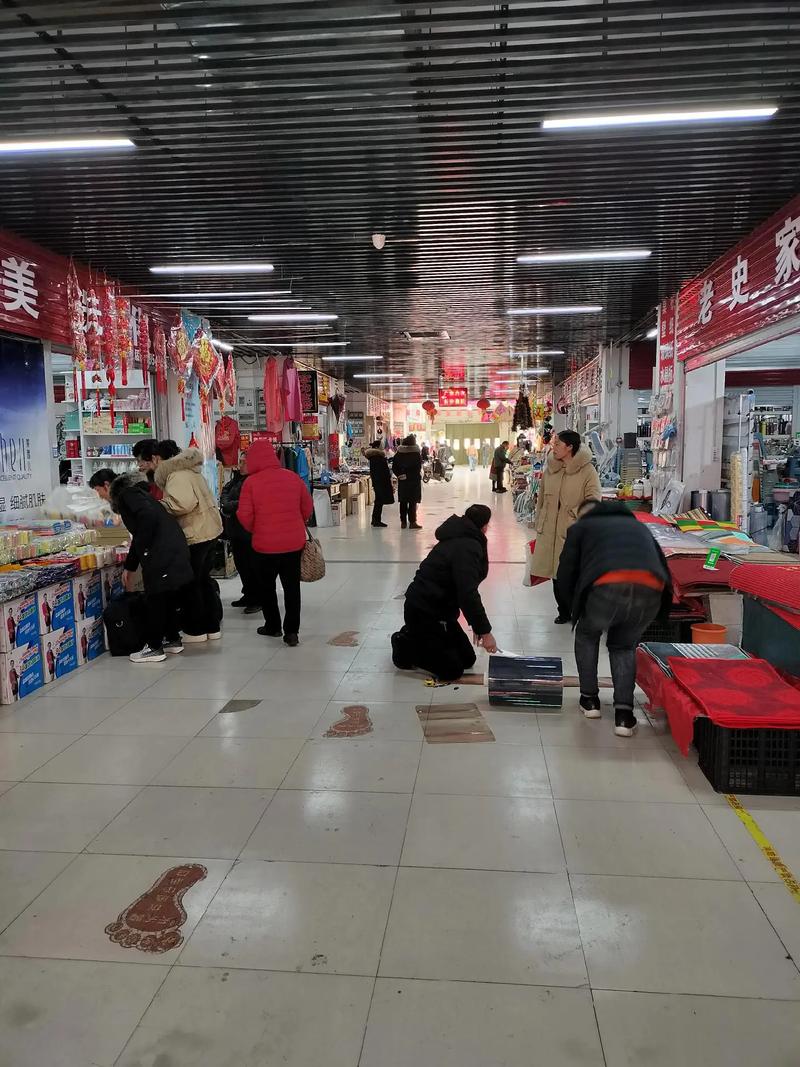 莱阳优家惠小商品市场 一隅繁华里的全民购物天堂